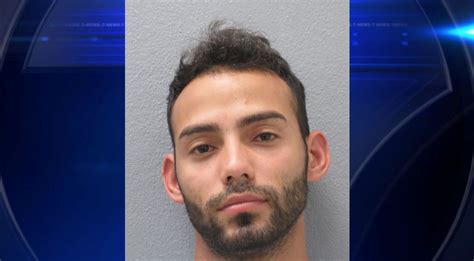 Miami man arrested in Key Largo for boat theft